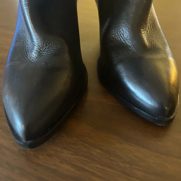 Frye Black Heeled Boots with Sleek Leather Finish - Picture 5 of 8